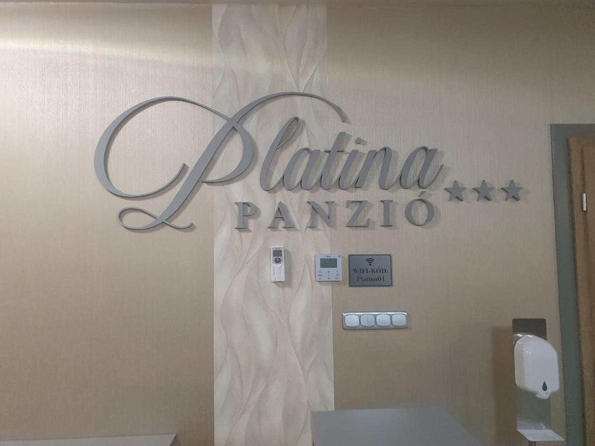 Bed and Breakfast Platina Panzio*** Ujhartyan Экстерьер фото