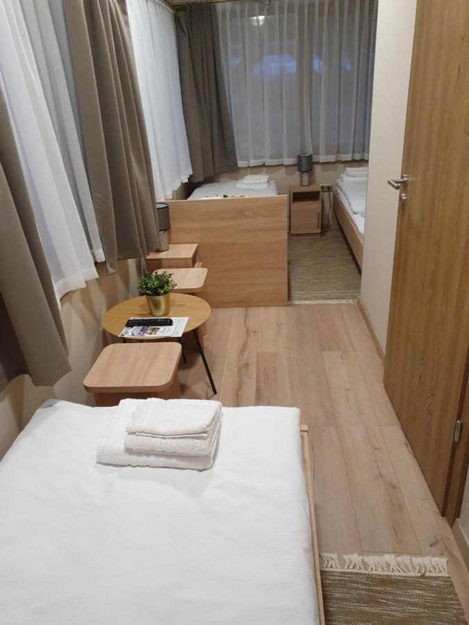 Bed and Breakfast Platina Panzio*** Ujhartyan Экстерьер фото